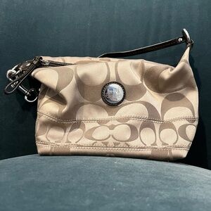 Coach Classic Logo Shoulder Bag